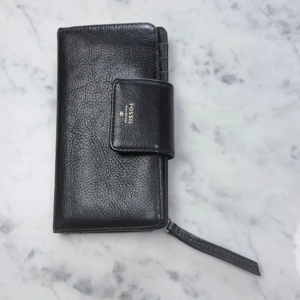 Fossil Black Bi-fold Snap Closure Zipper Pocket Leather Wallet